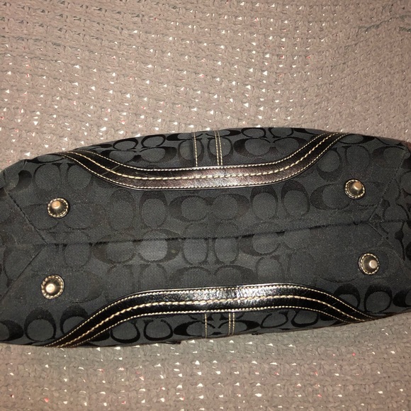 Coach Signature Collection Black Shoulder Bag - Picture 5 of 7